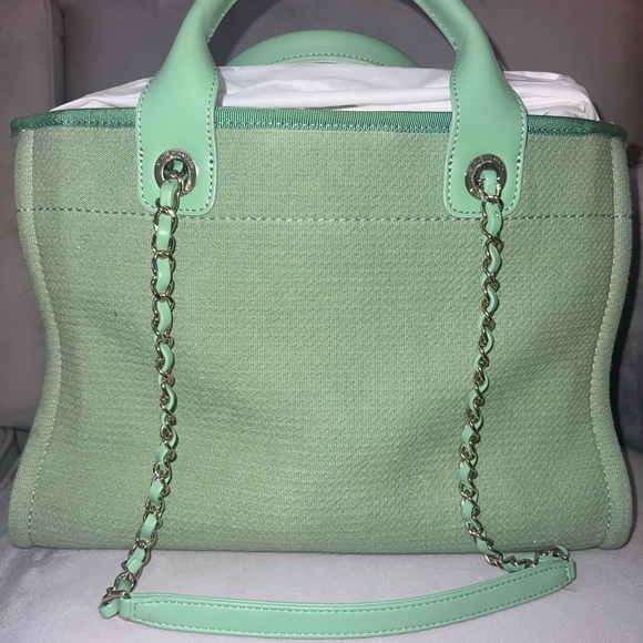 Chanel Deauville tote - Picture 4 of 10